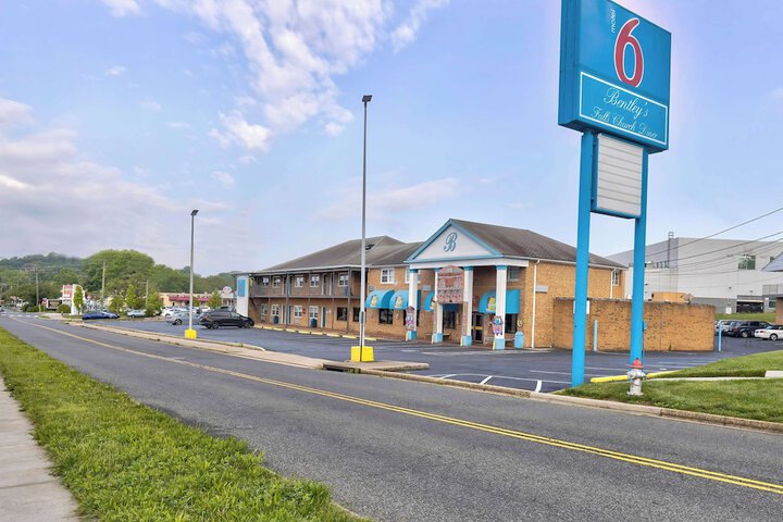 Motel 6 Falls Church VA - Arlington Boulevard