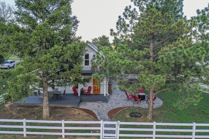 Bluebird Inn