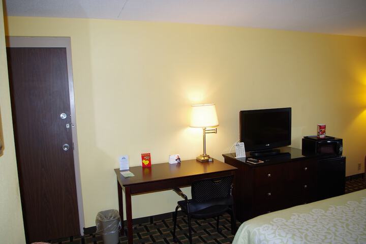Room 12 of 43