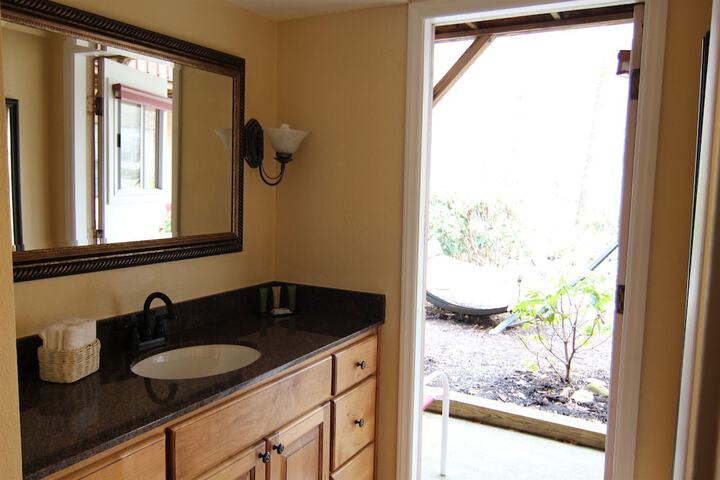 Jonathan Creek Inn