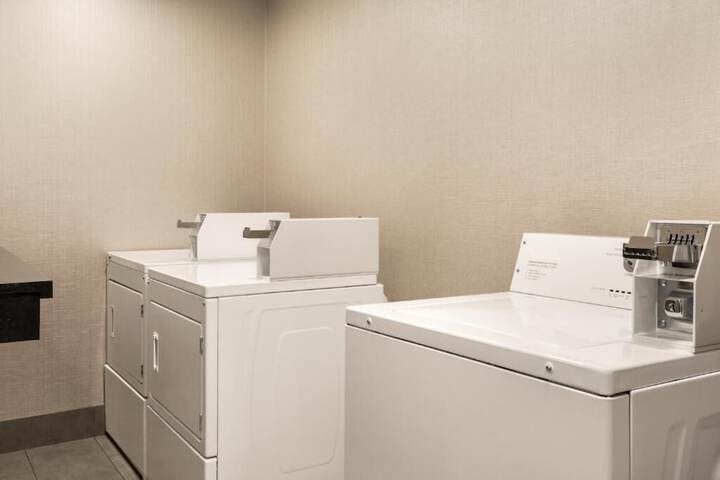 Canalta Hotel Airdrie