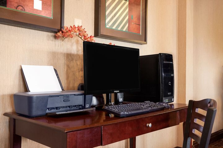 Business Center 15 of 15
