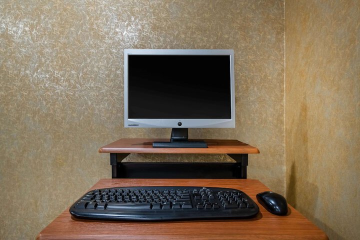 Business Center 47 of 47