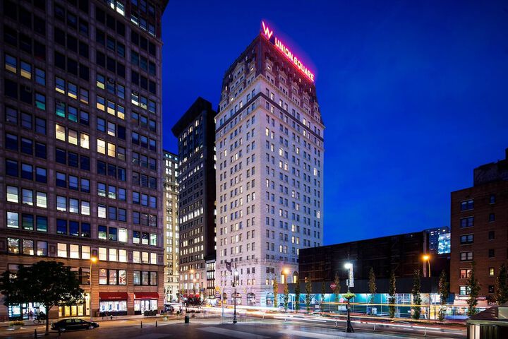 Hotel 4 of 87
