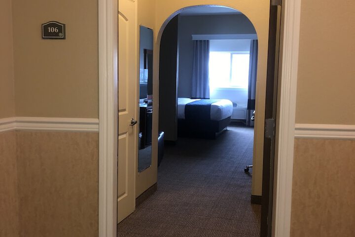 Room 34 of 81