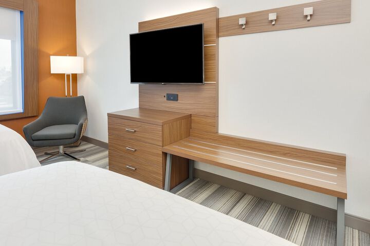Holiday Inn Express Mitchell by IHG