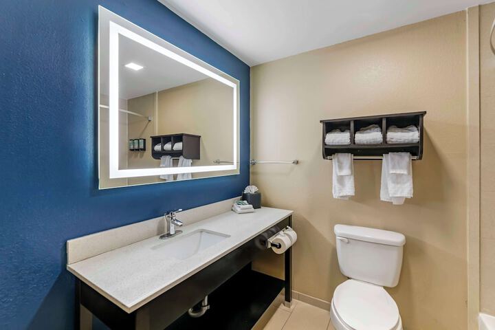 Room 14 of 38
