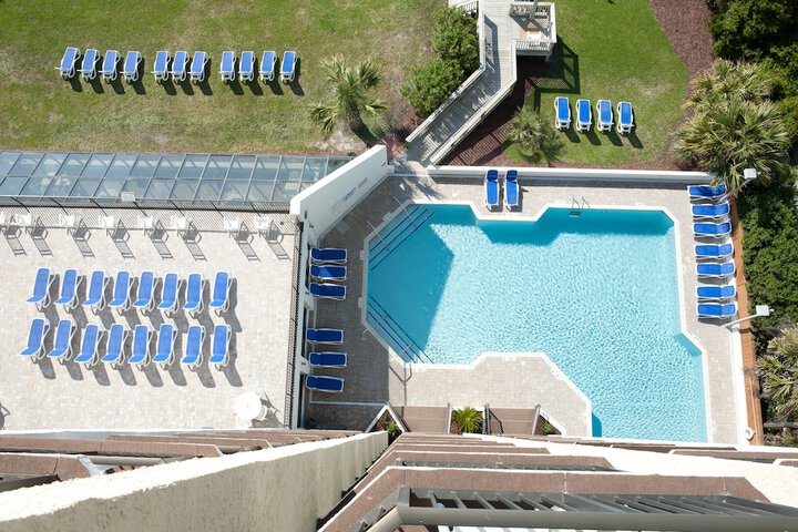 Pool 10 of 106