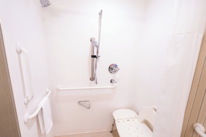 Room 18 of 35