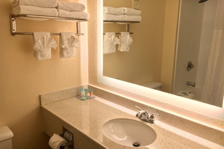 Room 37 of 58