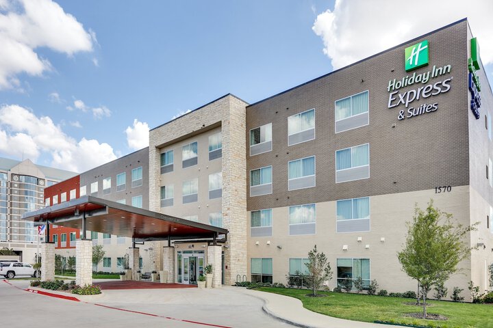 Holiday Inn Express & Suites Dallas NW - Farmers Branch by IHG