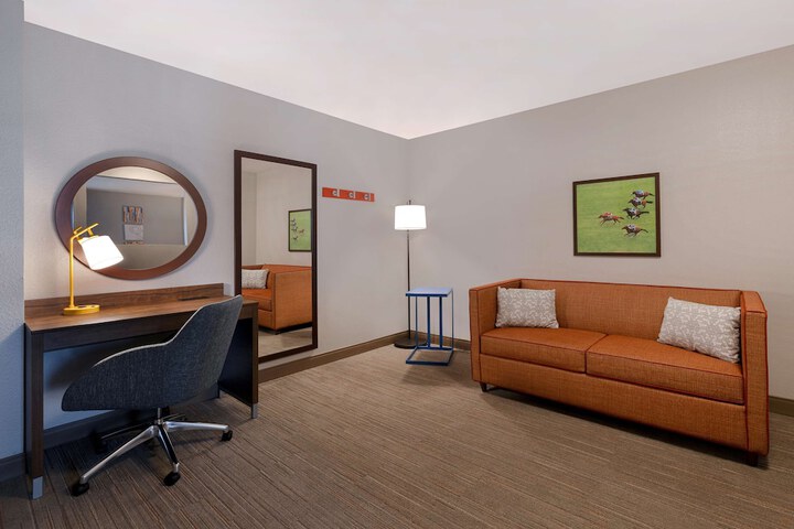 Room 17 of 45