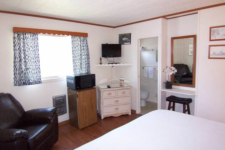 Room 76 of 100