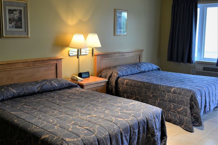Room 11 of 34