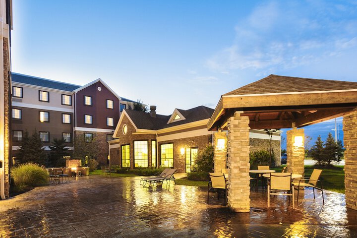 Staybridge Suites Toledo - Maumee by IHG