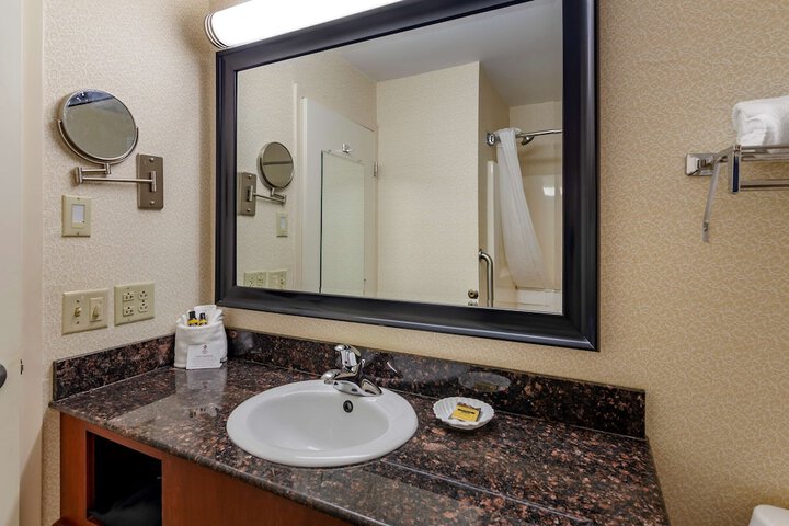 Best Western Plus Inn at Hunt Ridge
