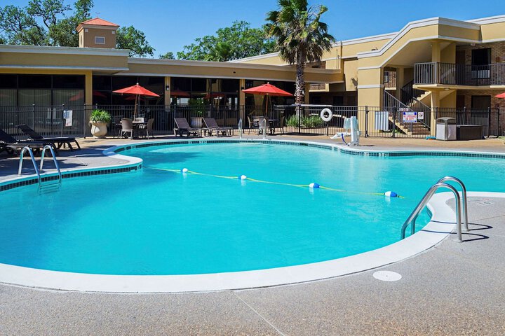 Pool 5 of 36