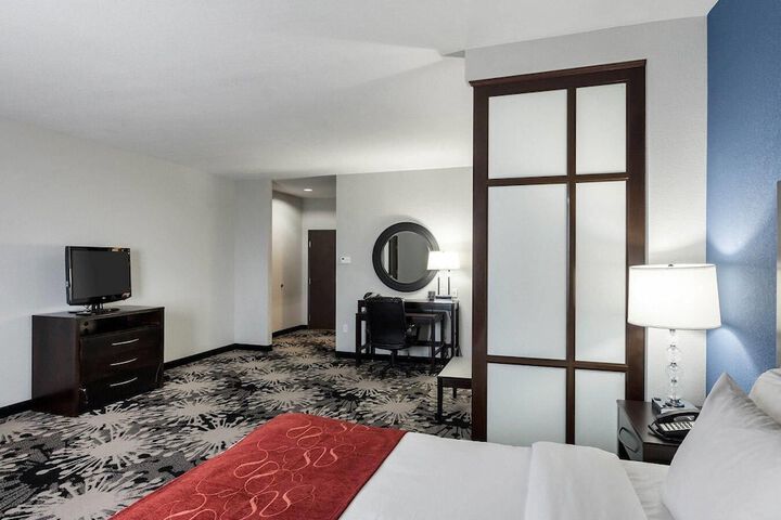 Comfort Suites Greenville