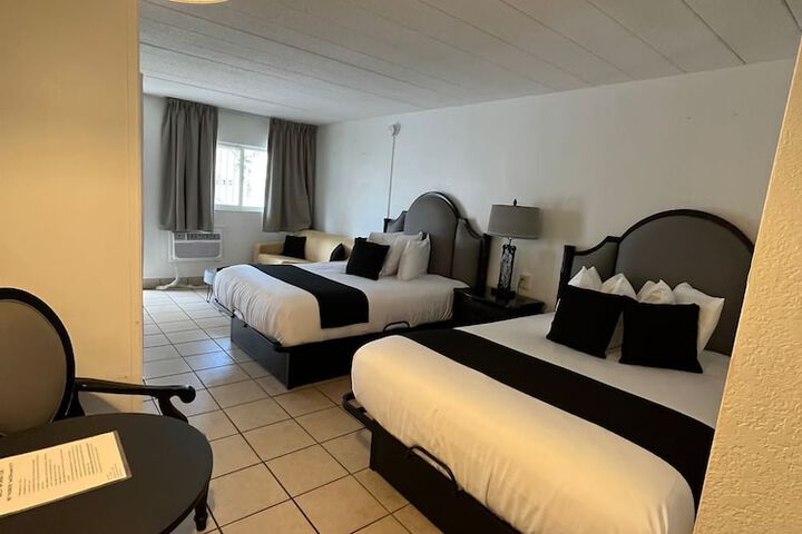 Room 136 of 170