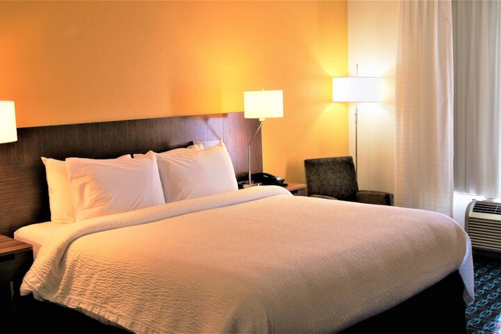 Room 18 of 26