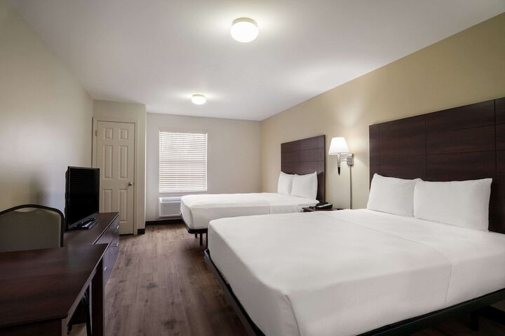 Room 47 of 61