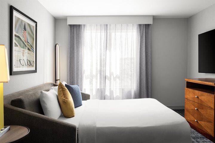 Homewood Suites by Hilton Dulles-North / Loudoun