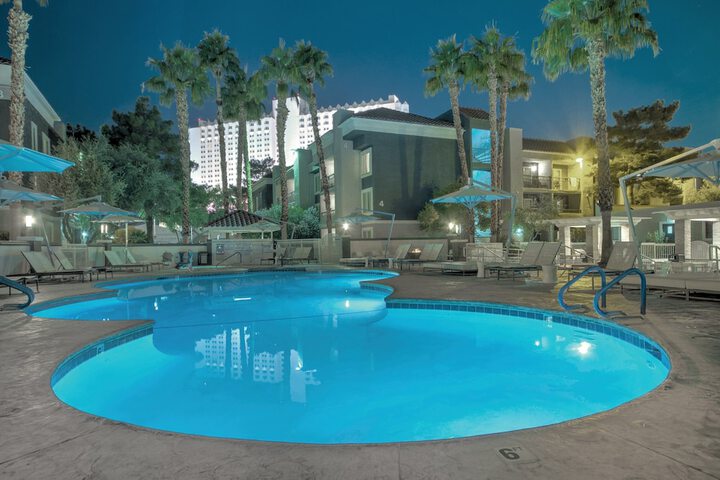 Pool 10 of 38
