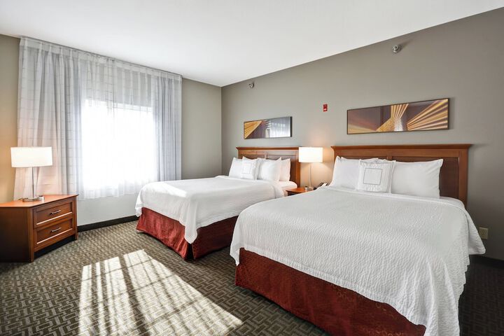Room 32 of 52