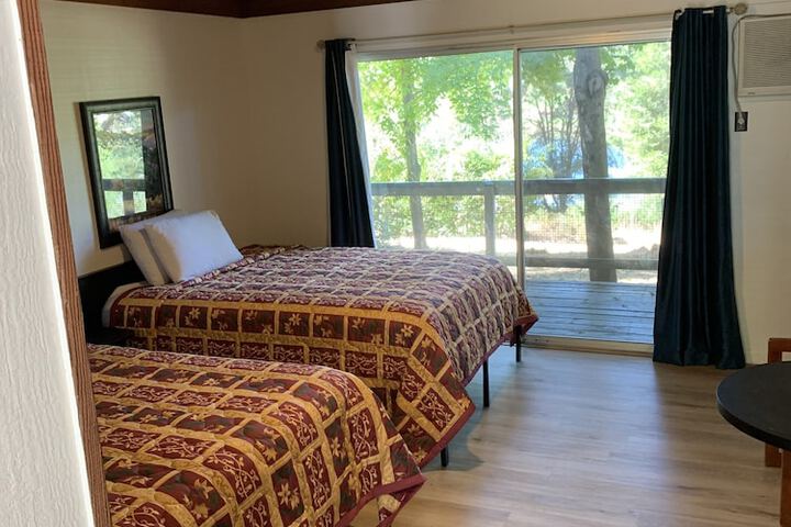 Alta Sierra Village Inn