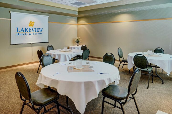 Lakeview Gimli Resort & Conference