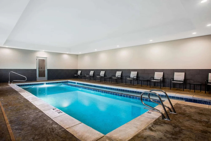 Econo Lodge Pittsburg