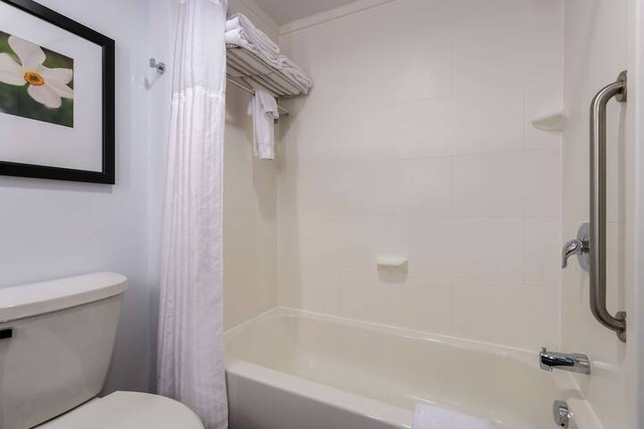 Room 21 of 50