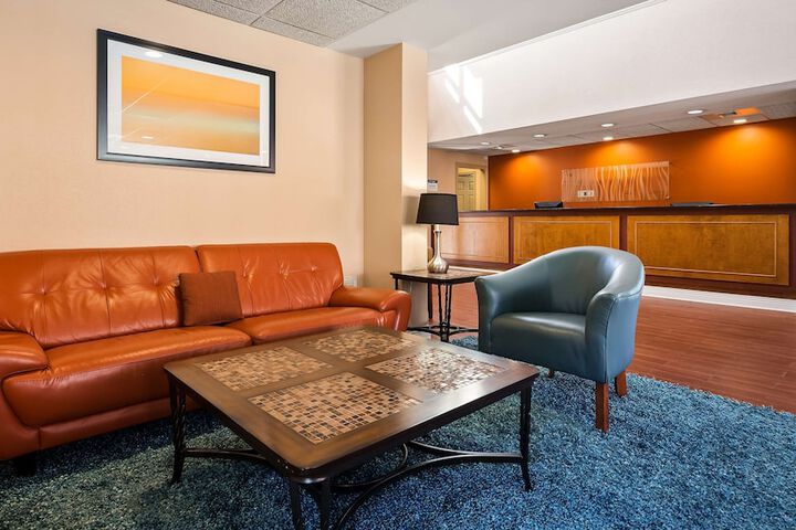 Hotel Interior 5 of 23
