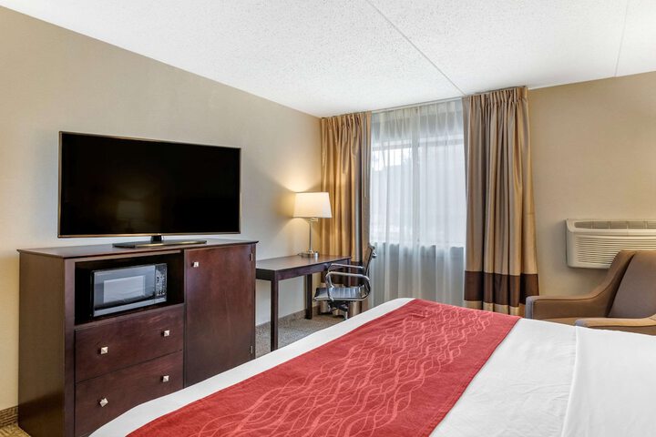 Room 10 of 56
