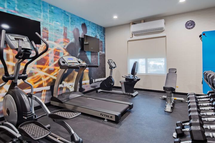 Best Western Plus New Barstow Inn & Suites
