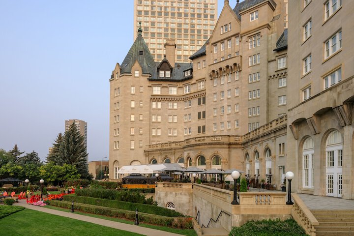 Hotel 4 of 71