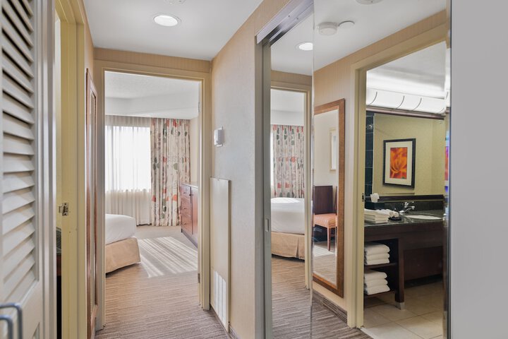 Room 13 of 52