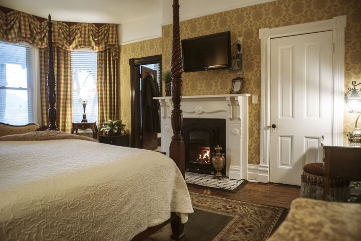 Room 45 of 87