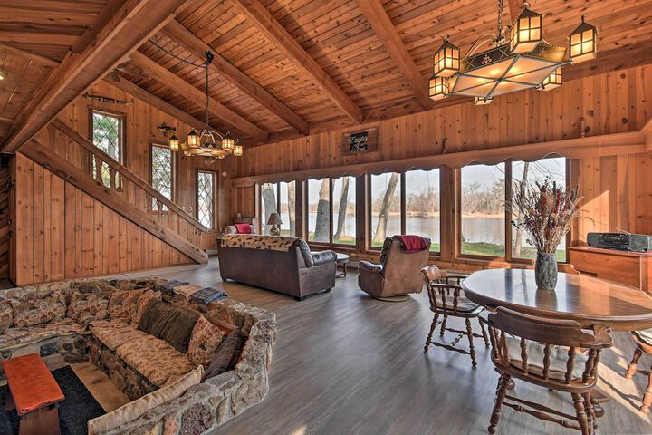 Eagles Nest - Baraboo Cabin on Wisconsin River!