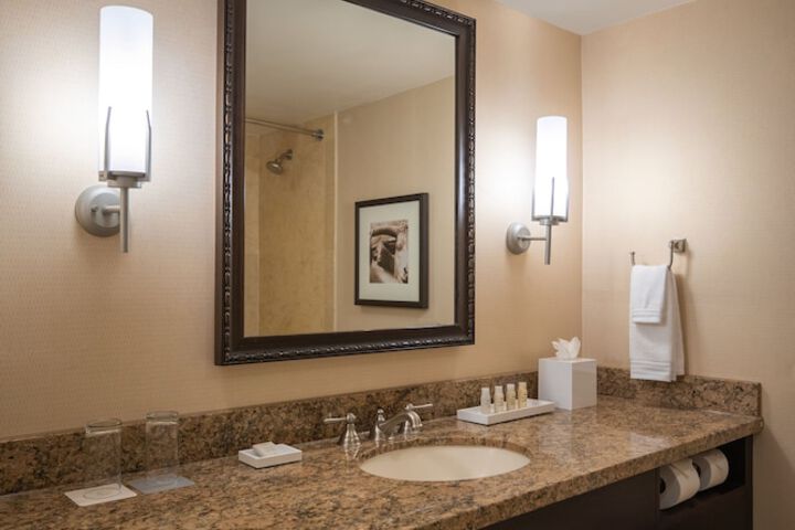 Renaissance Dallas Addison Hotel