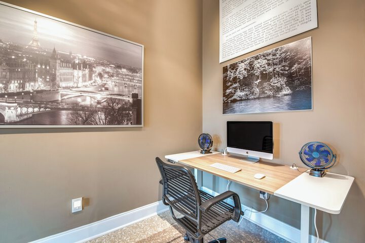 Modern Retreat w / River View in Roswell!