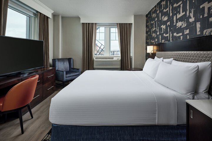Hotel Alex Johnson Rapid City Curio Collection by Hilton