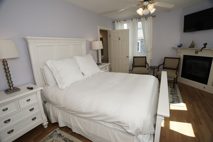 Room 15 of 113