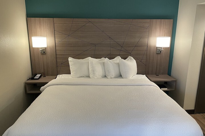 Best Western Fishkill Inn & Suites