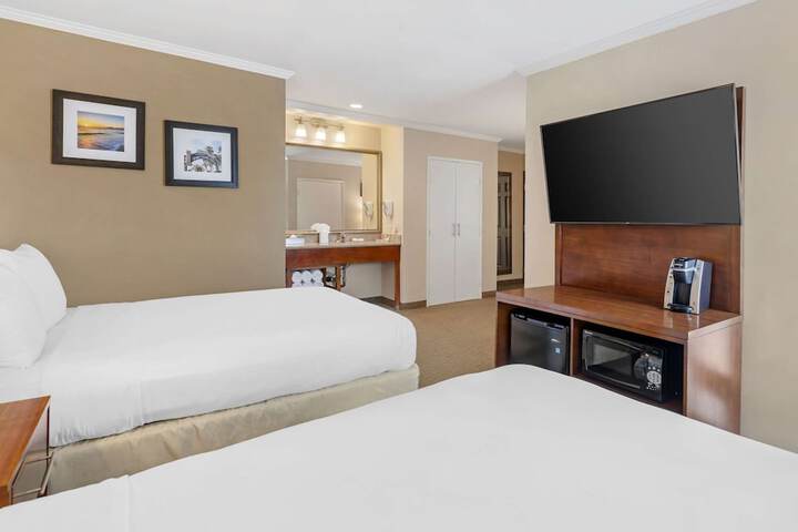 Room 60 of 136