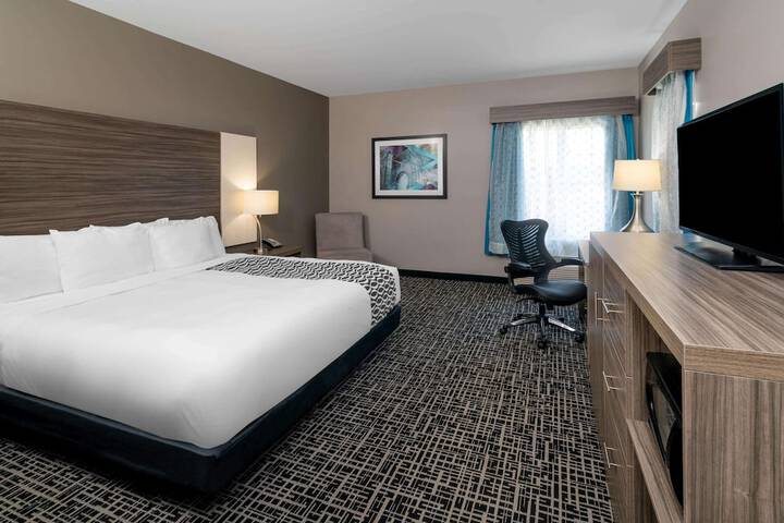 La Quinta Inn & Suites by Wyndham Forsyth