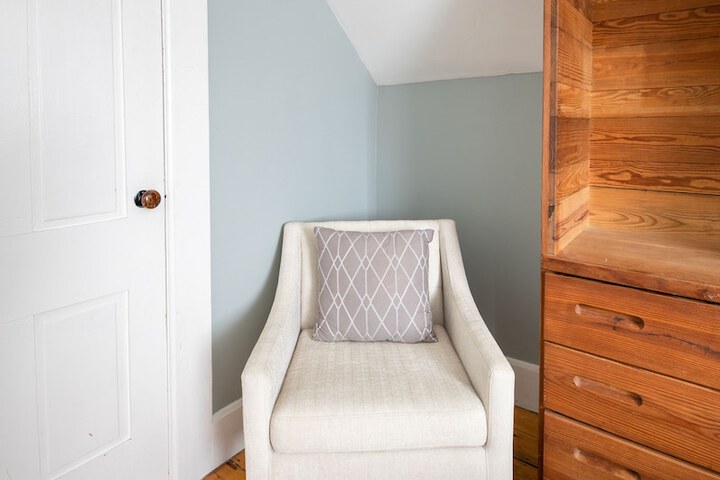 Room 40 of 76