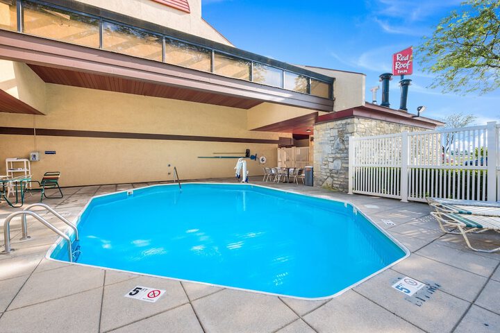Pool 12 of 36