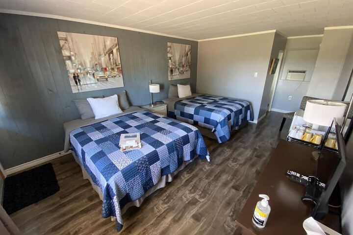 Room 58 of 102