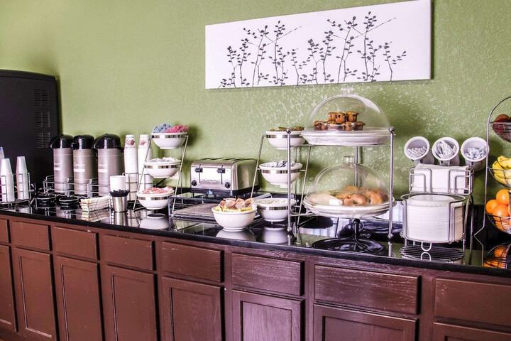 Breakfast/Coffee Service 45 of 47